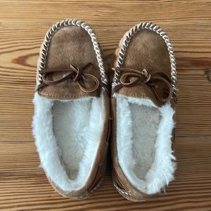 Boys moccasins